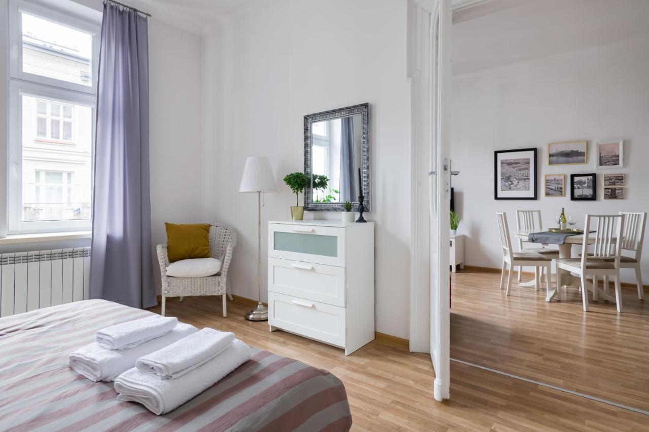Discover Krakow Apartments - 3 Rakowicka St - Classic Apartments Near Main Station - Netflix Exterior foto